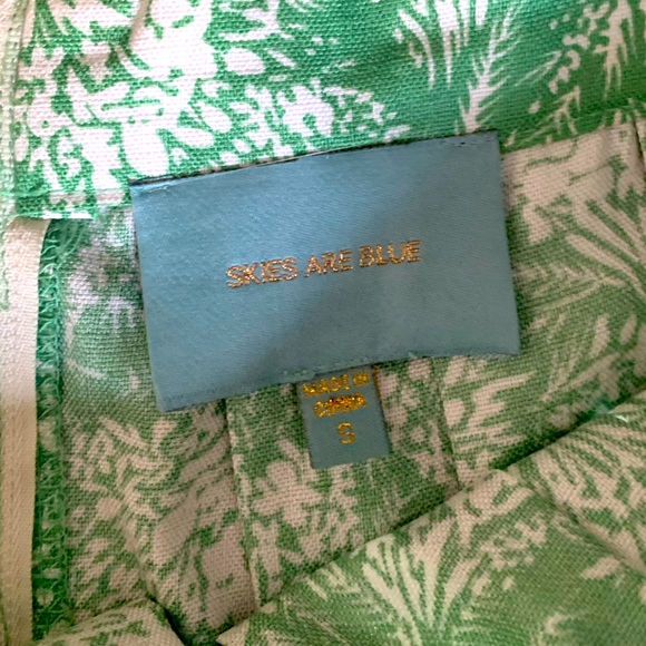 Skies Are Blue Skirt. - Picture 3 of 3